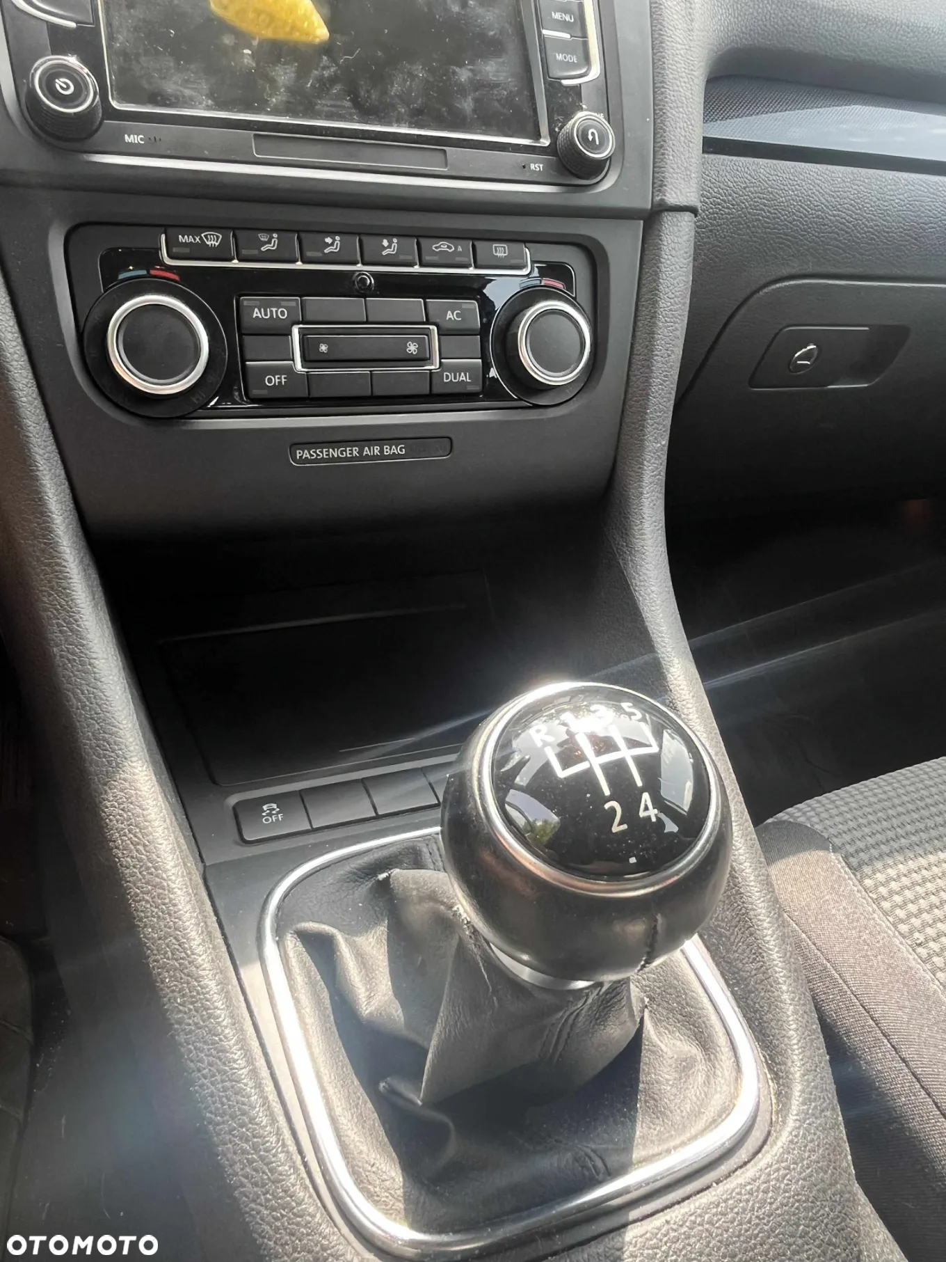Volkswagen Golf VI 1.6 TDI Highline - 17