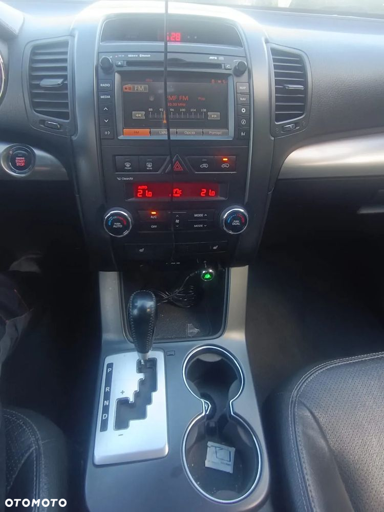 Kia Sorento - 11
