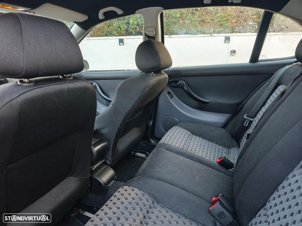 SEAT Leon 1.9 TDI Sport - 8