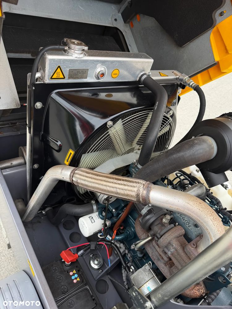 Atlas Copco XAS88 Kompresor Śrubowy. 738 mtg. 2021rok. Sprężarka 5,4m3. Przyczepka jezdna do rejestracji jako pojazd. Regulacja ciśnienia bar od 1-7. Silnik Kubota 4cylindry. 50km. Potężna moc. Sprowadzony z Norwegii. Maszyna jak Nowa z Salonu! Okazja. Zadbana Maszyna. Dokumenty, książka. Opony nówki! Zero zużycia potężna moc. Chłodnica Cyklonowa (osuszacz) !!! - 13