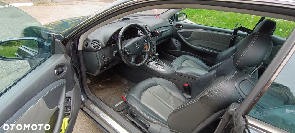 Mercedes-Benz CLK - 10