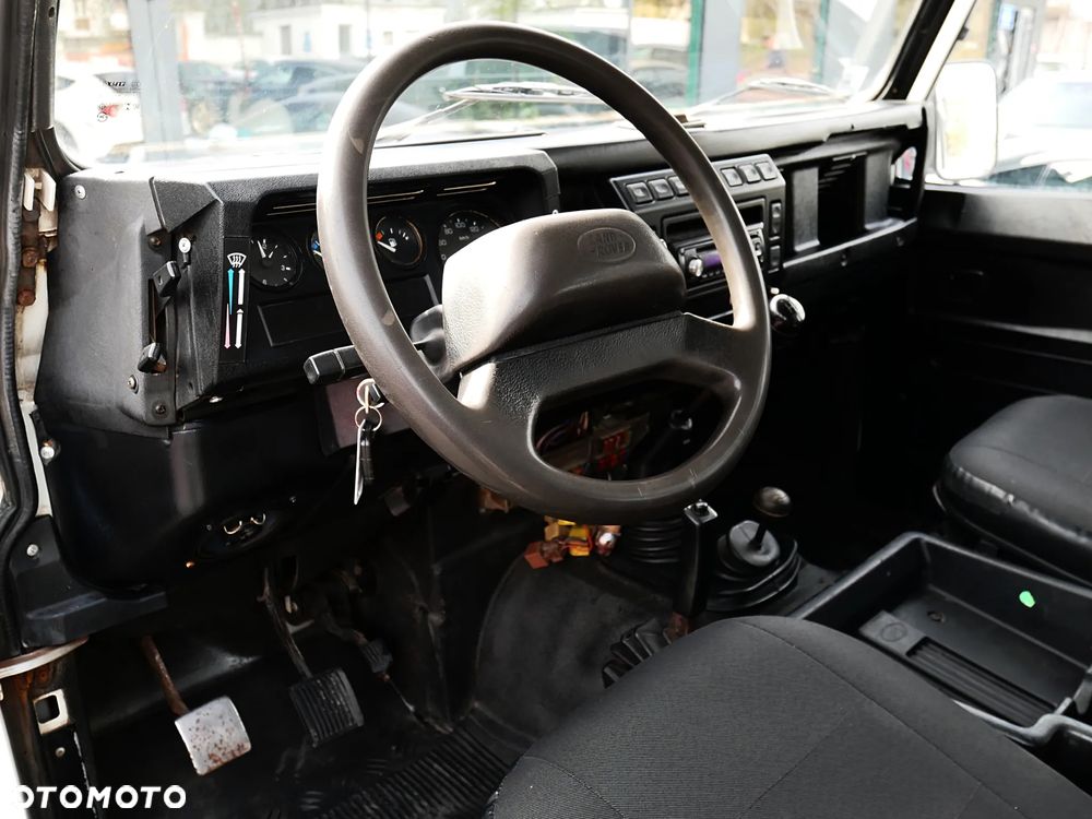 Land Rover Defender 2.5 TDI - 4