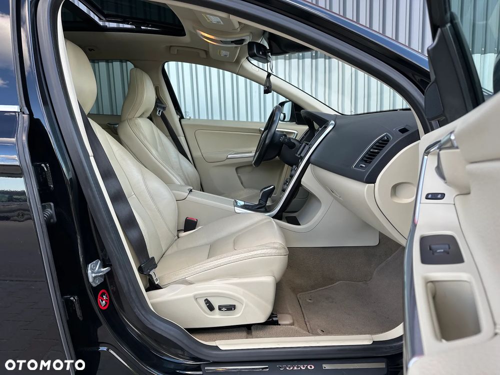 Volvo XC 60 - 28