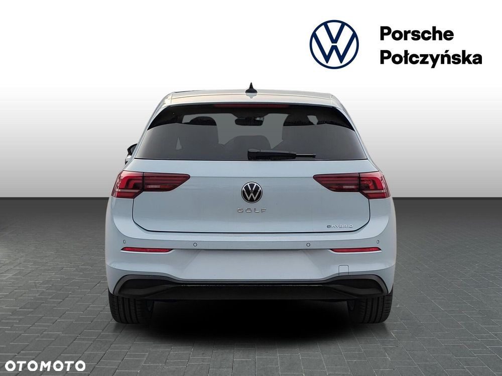 Volkswagen Golf - 4
