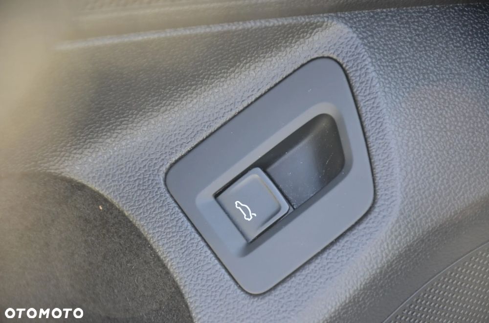 Volkswagen Passat - 22