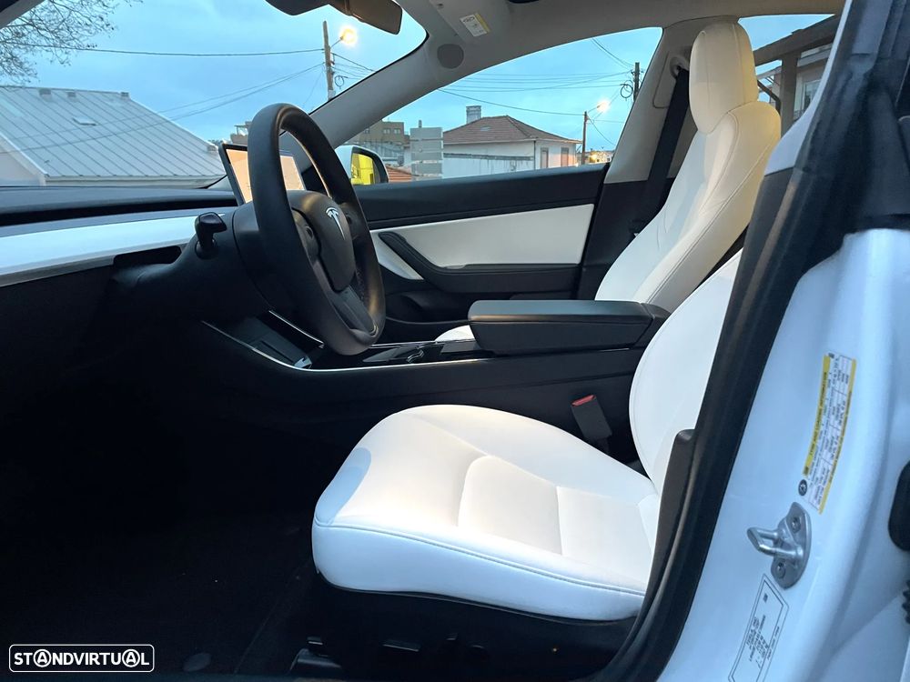 Tesla Model 3 RWD - 15