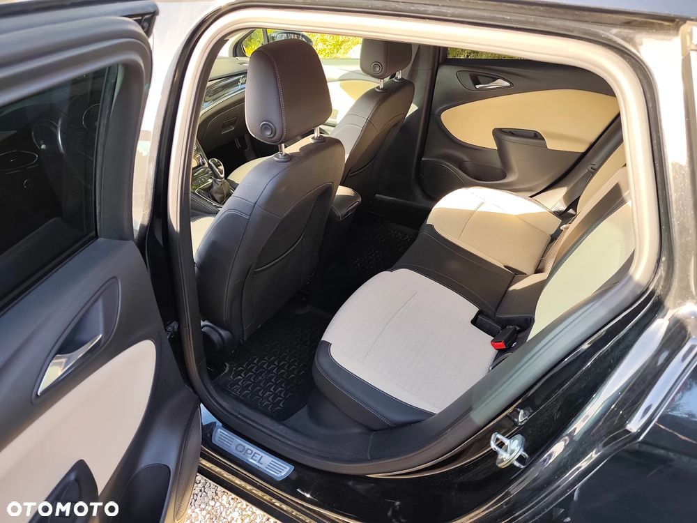 Opel Astra - 16