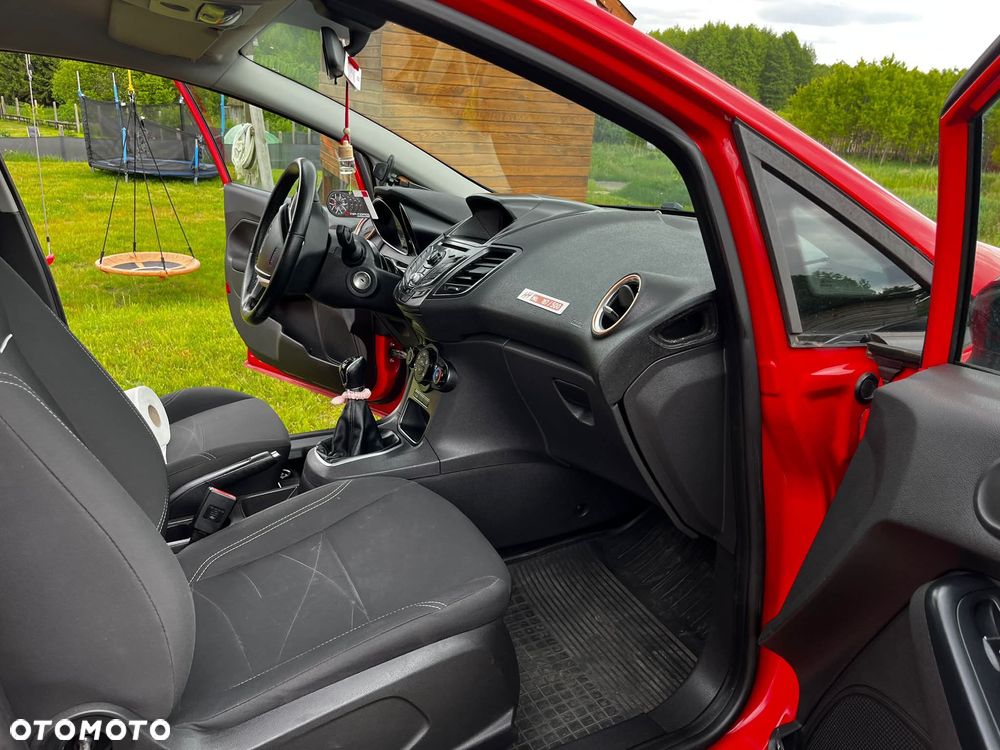 Ford Fiesta 1.0 EcoBoost Titanium - 12