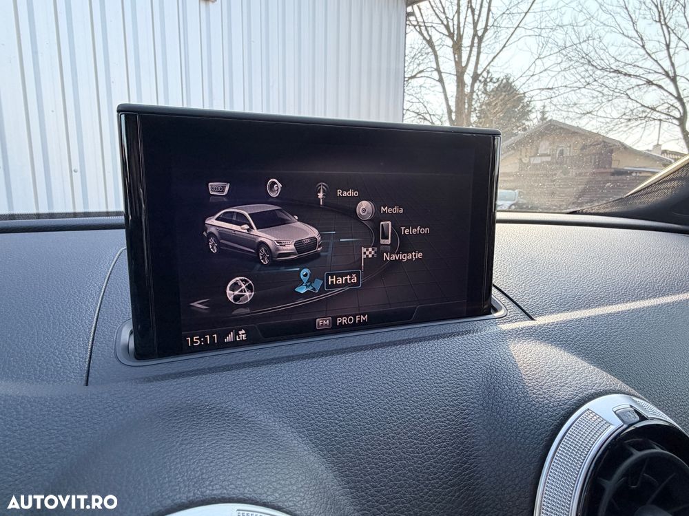 Audi A3 1.6 TDI S tronic Sport - 17