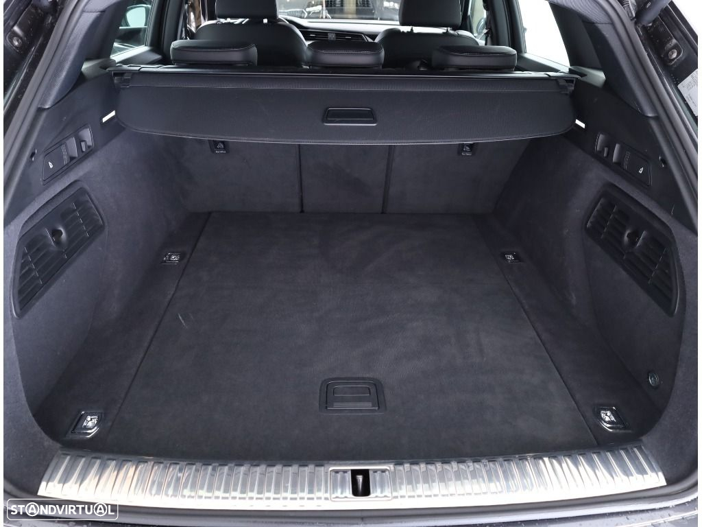 Audi e-tron 55 quattro S line - 26