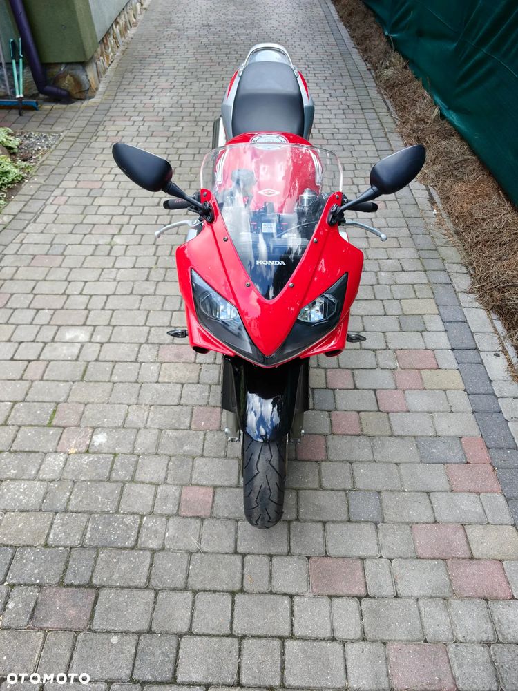 Honda CBR - 9