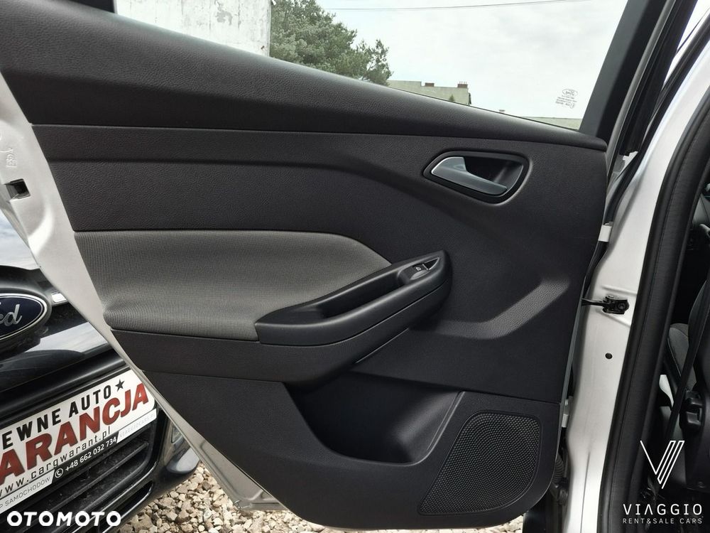 Ford Focus - 24