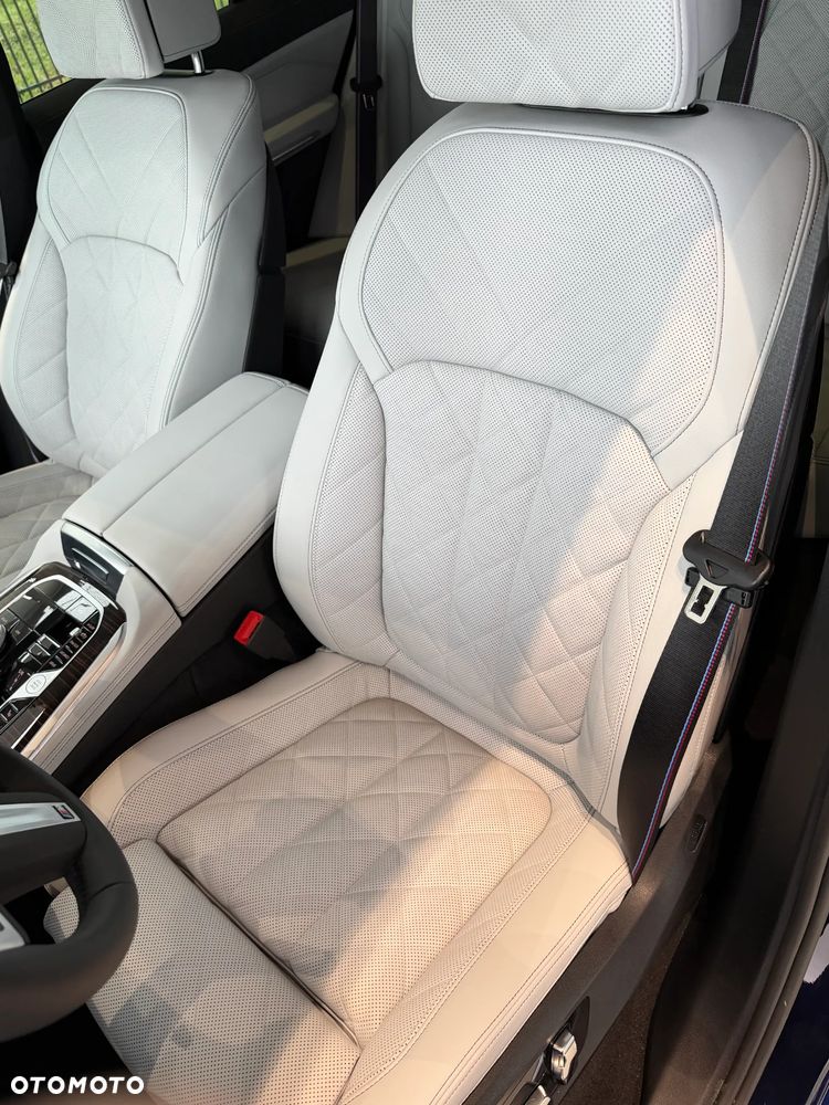 BMW X5 xDrive30d - 26