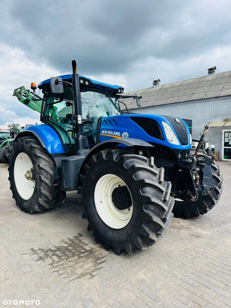 New Holland T7.230 - 5