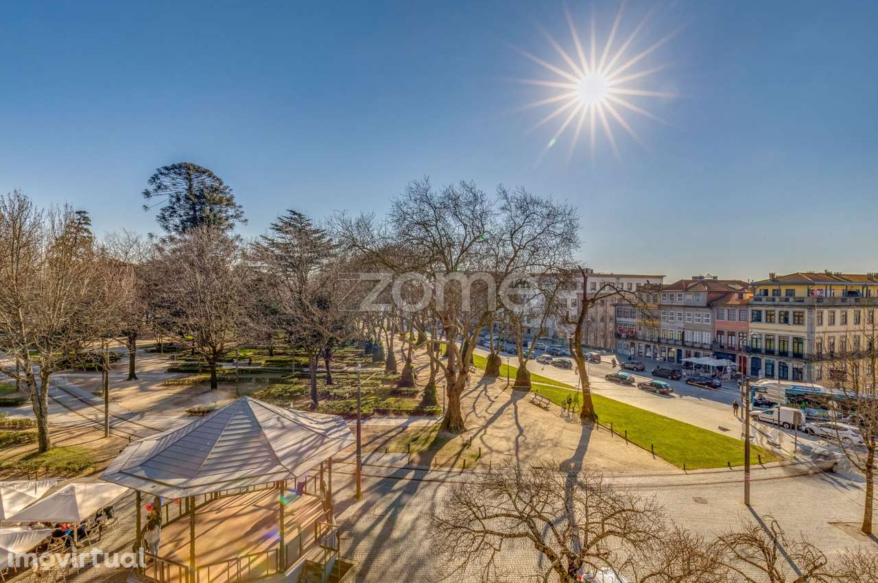 Hostel de 4 pisos no centro histórico do Porto - Grande imagem: 4/60
