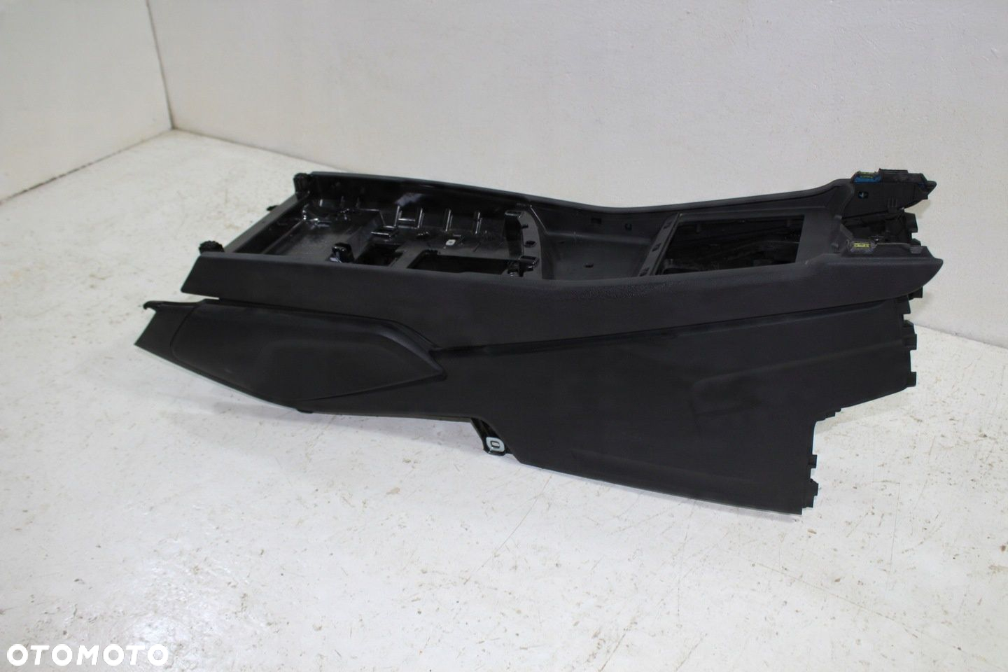 Audi Q7 4M tunel środkowy 4M1863244 - 3