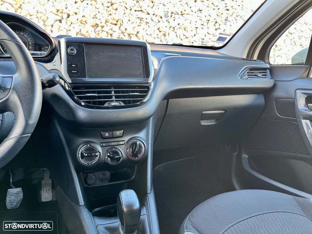 Peugeot 208 1.2 VTi Active - 21