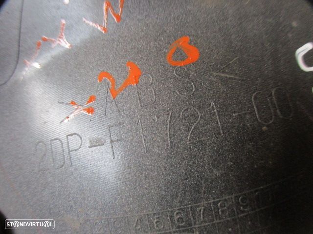 Grelha Friso 2DPF172100 YAMAHA NMAX 2018 125CC     CINZENTA DRT TAMPA LATERAL - 4