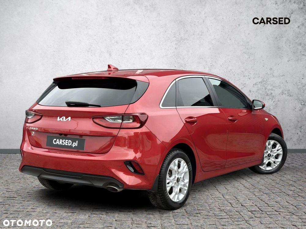 Kia Ceed - 8