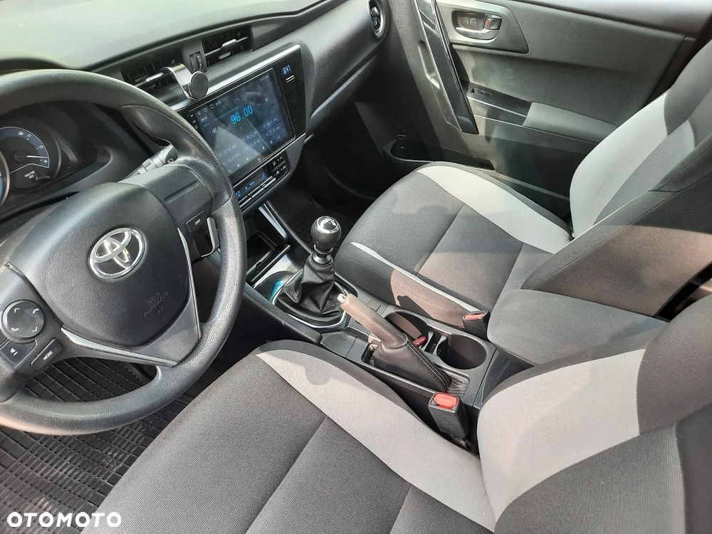 Toyota Auris 1.6 Active - 24