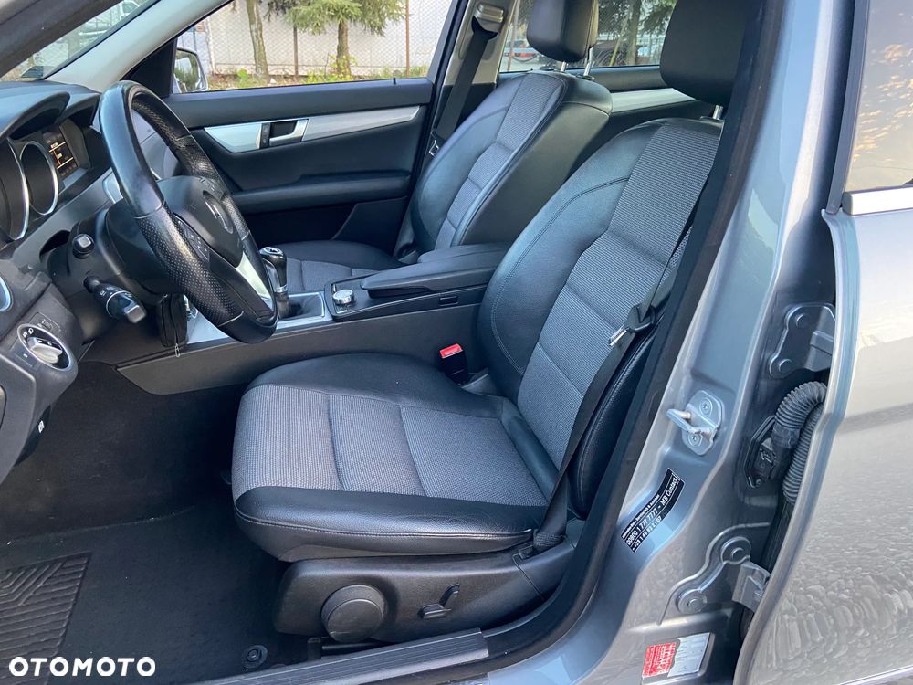 Mercedes-Benz Klasa C 180 CDI Avantgarde Edition - 28