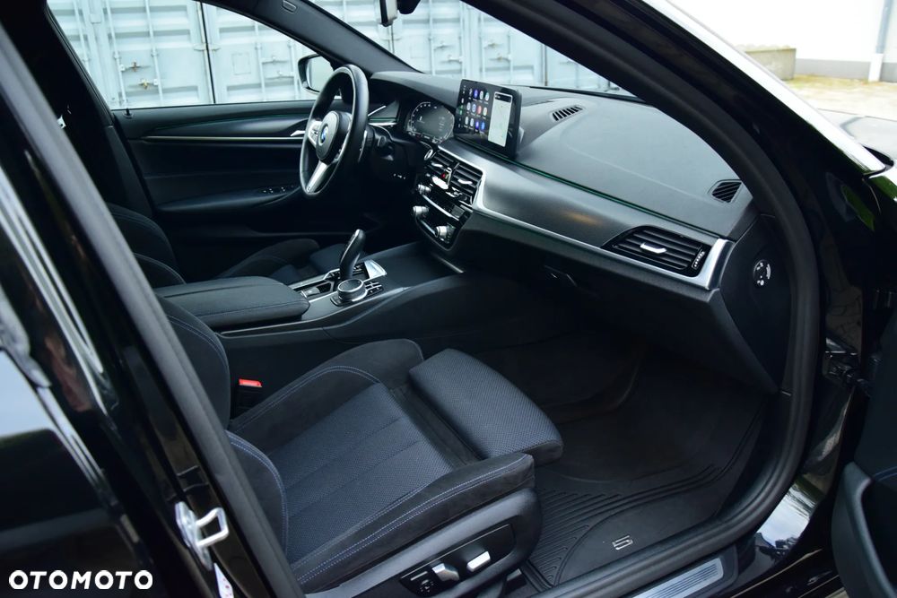BMW Seria 5 520d xDrive M Sport sport - 22