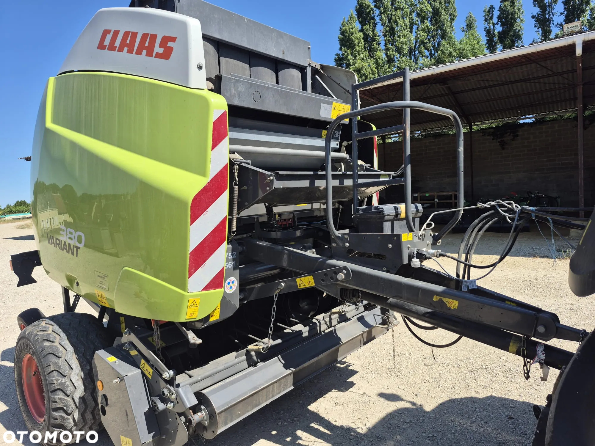 Claas Variant 380 - 2