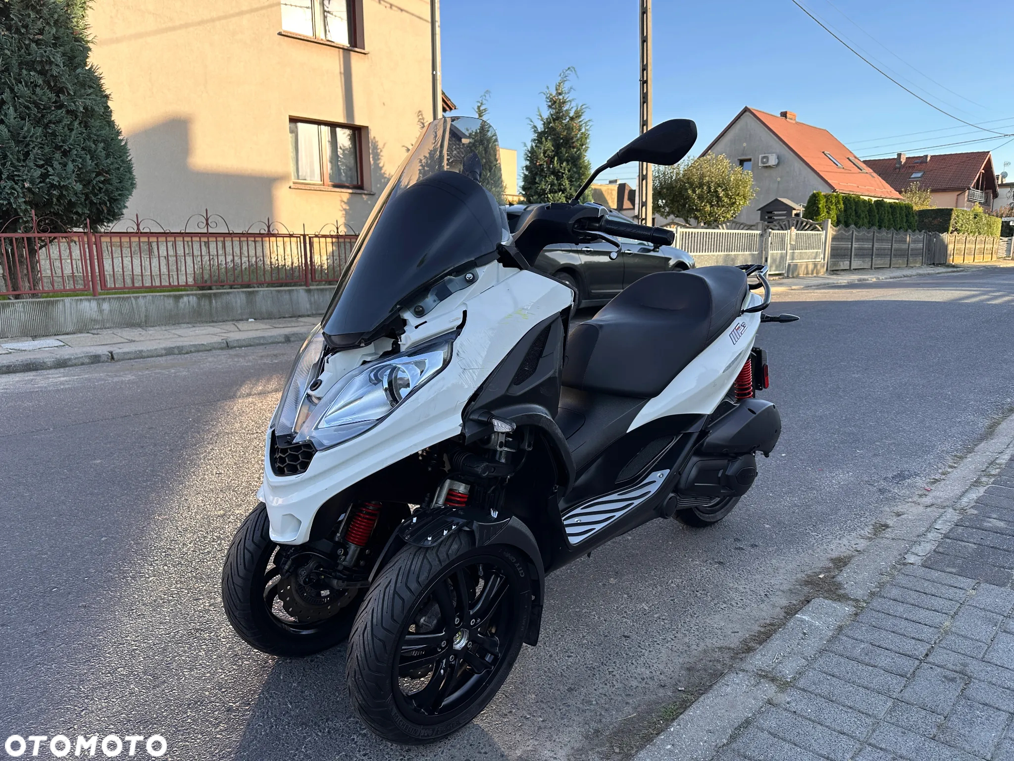 Piaggio MP-3 - 3