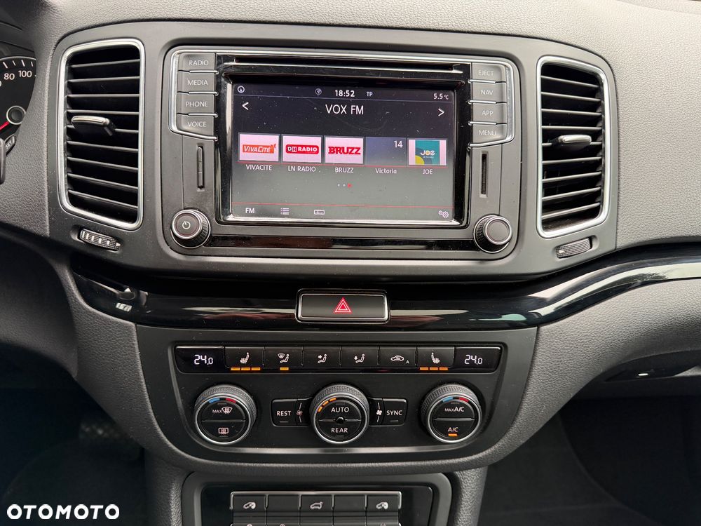 Volkswagen Sharan 2.0 TDI DSG (BlueMotion Technology) Highline - 16