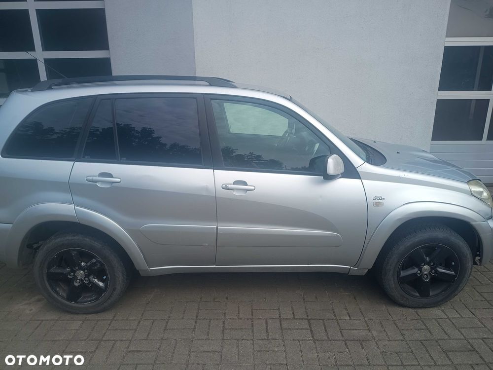Toyota RAV4 - 1