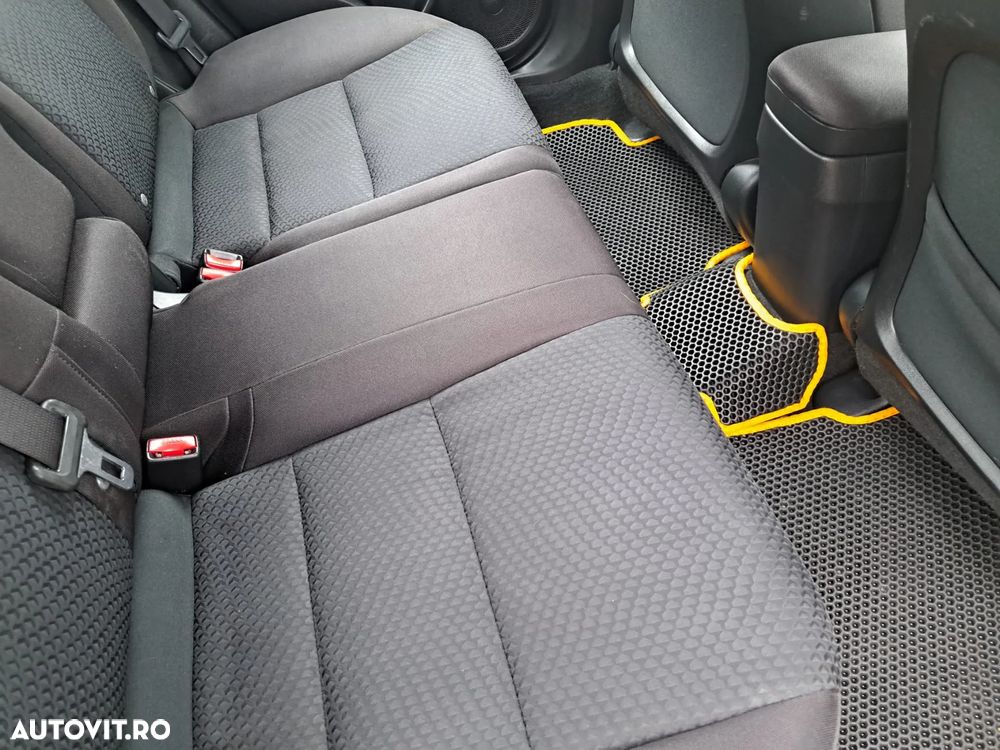 Honda Civic 1.8i ES - 8