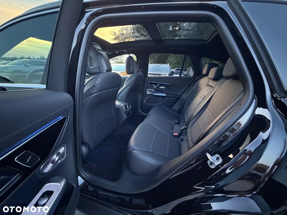 Mercedes-Benz GLC 400 e 4Matic 9G-TRONIC AMG Line Advanced - 29