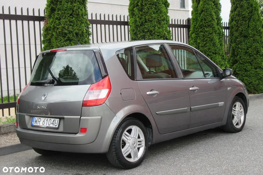 Renault Scenic 1.6 16V Confort Authentique - 8