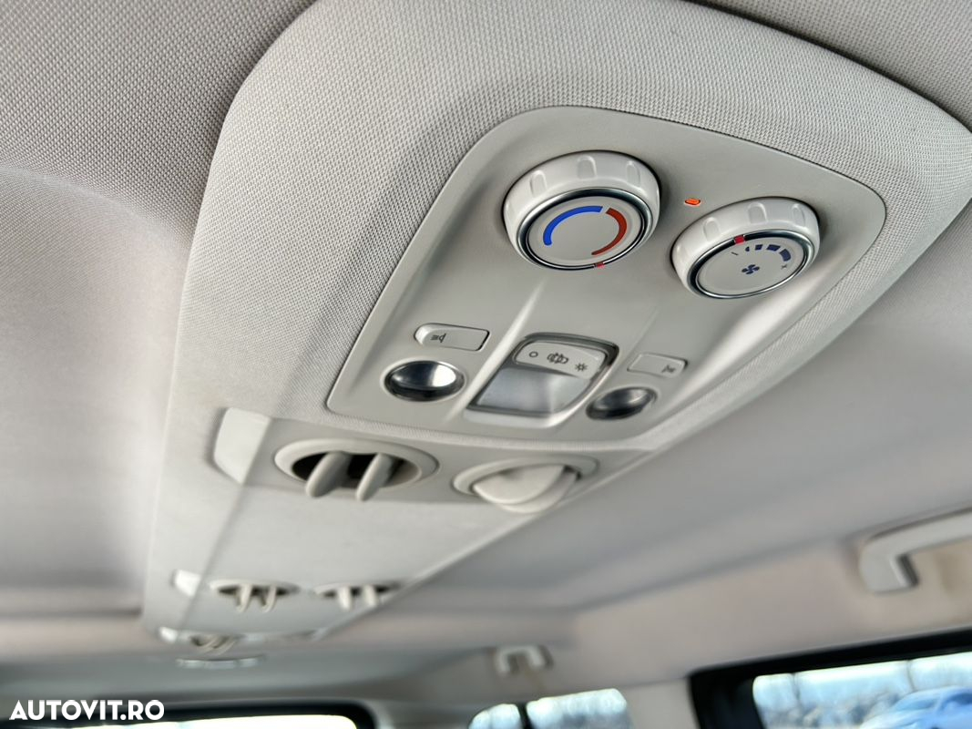 Opel Vivaro - 7