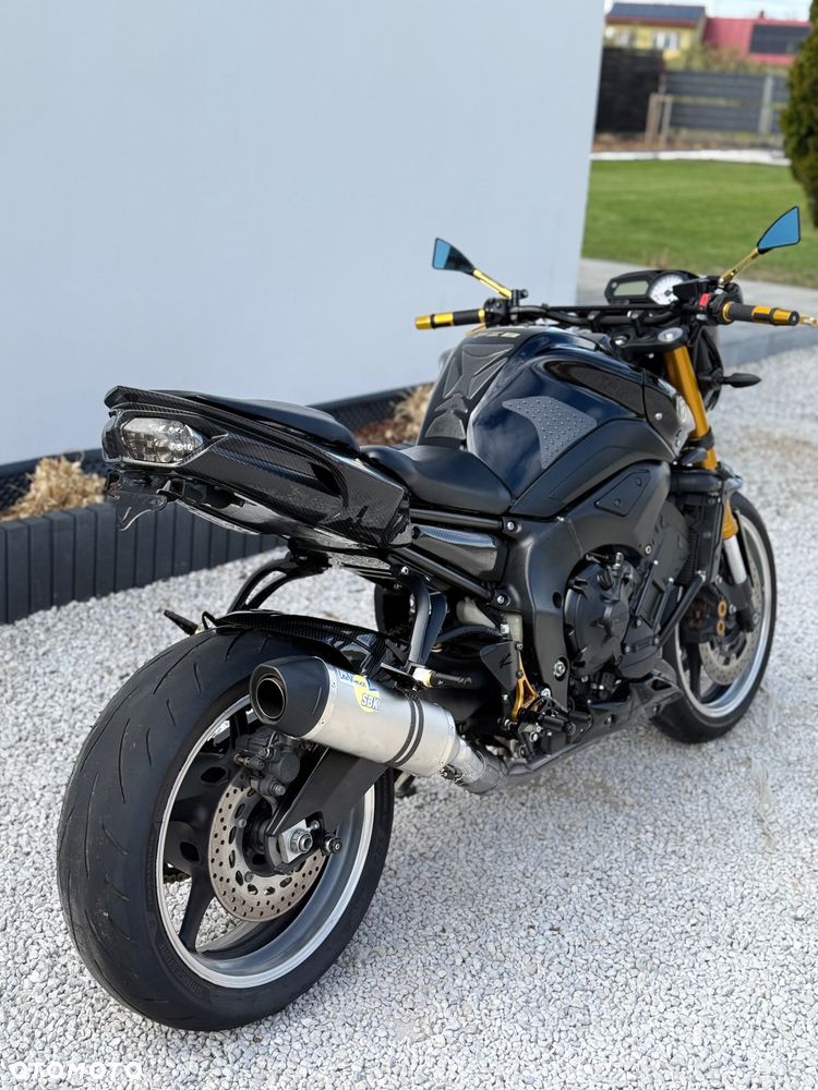 Yamaha FZ8 - 8