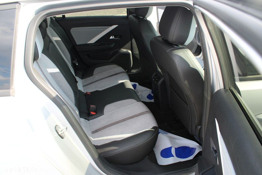 Opel Astra - 30