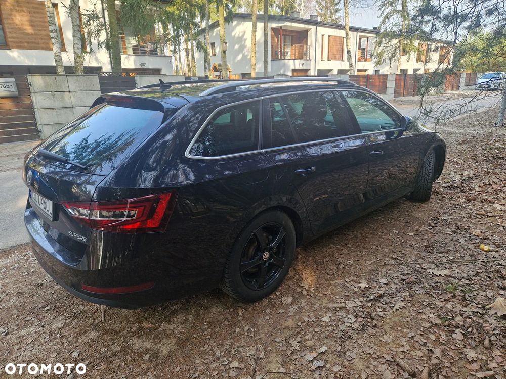 Skoda Superb 2.0 TDI DSG Style - 3