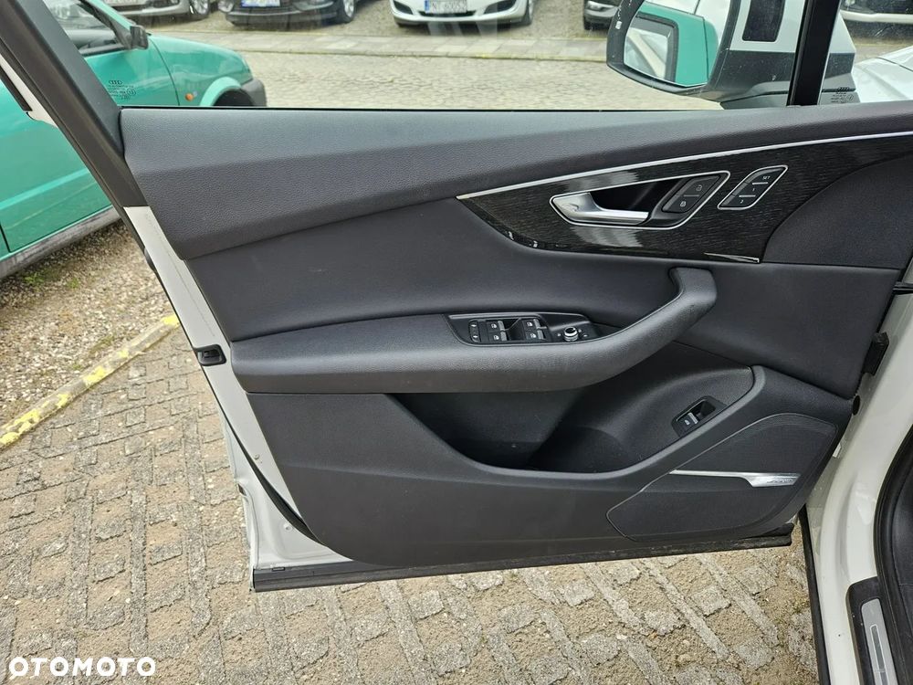Audi Q7 - 18