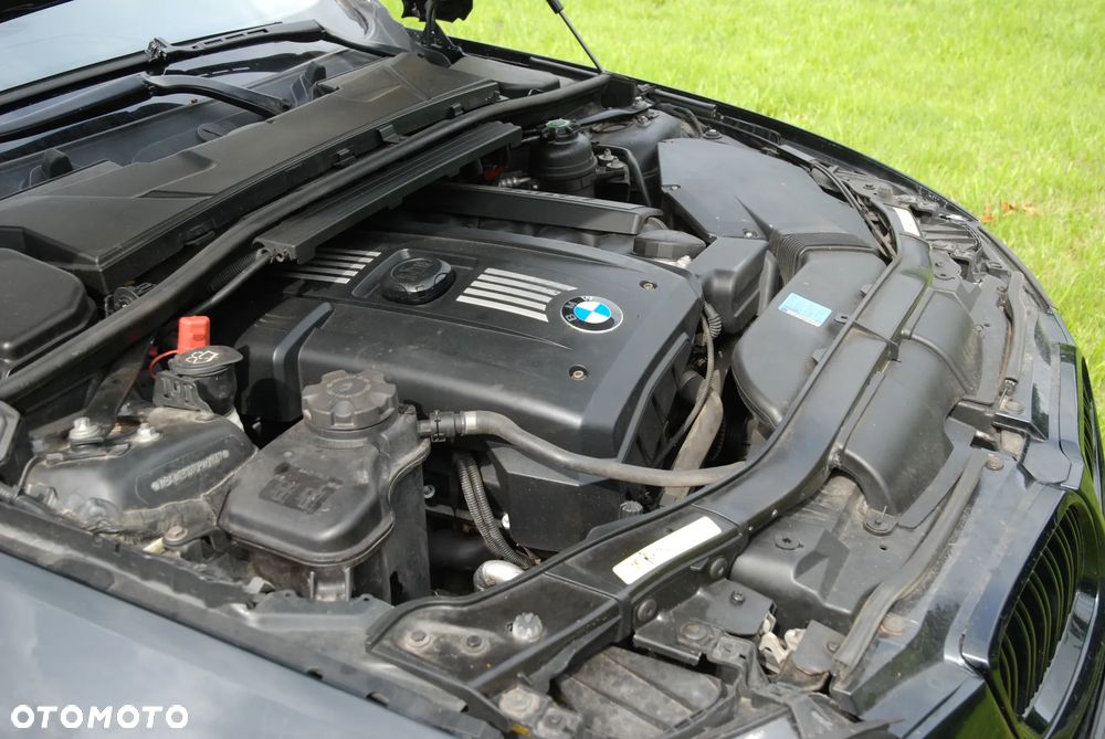 BMW Seria 3 325xi - 26