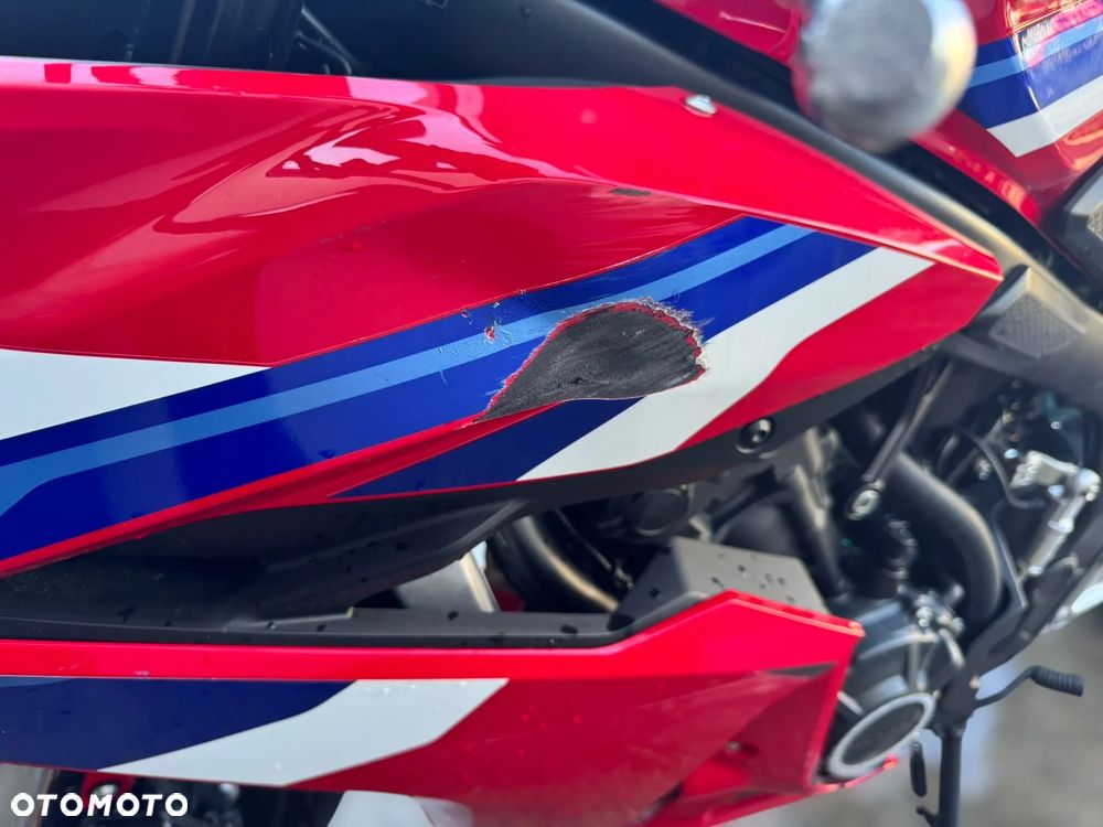 Honda CBR - 13