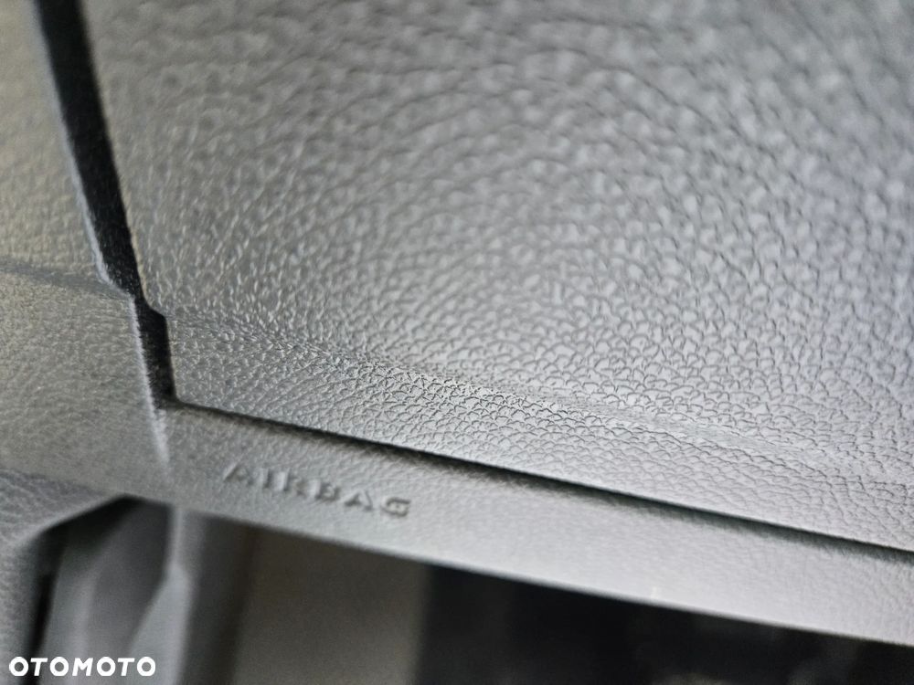 Volkswagen Golf - 12