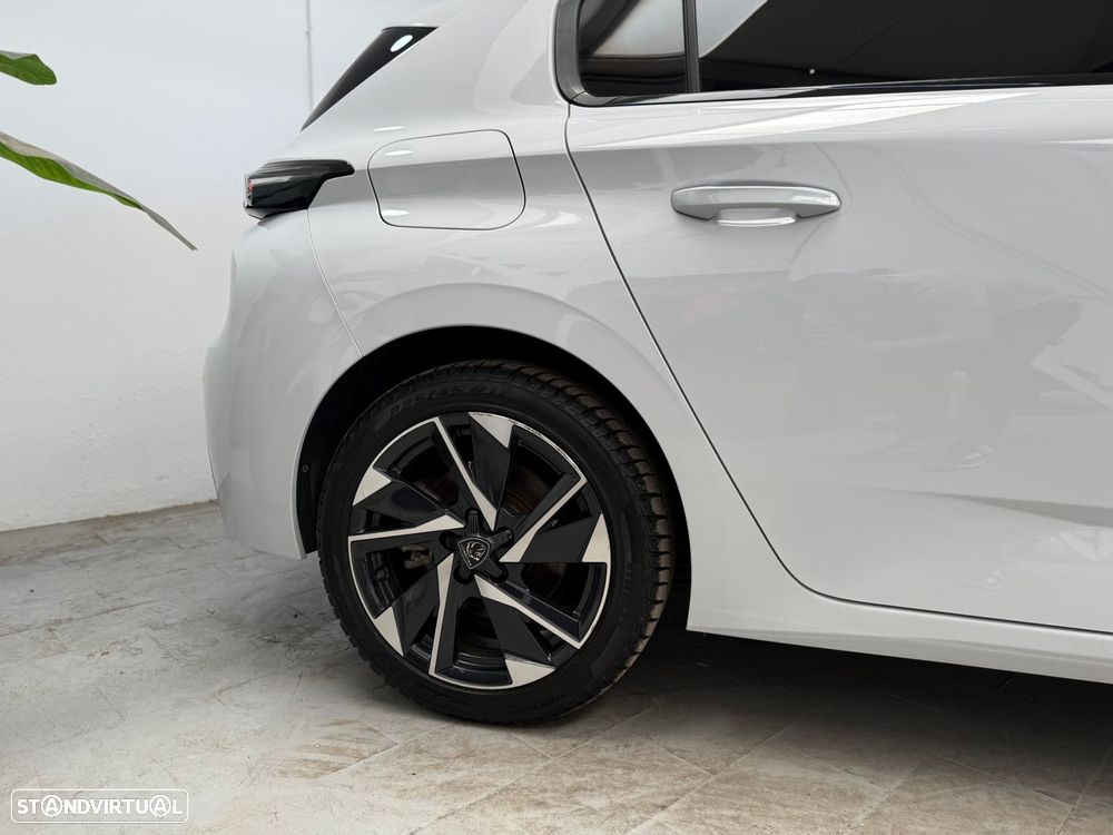 Peugeot 308 1.6 Hybrid Allure Pack e-EAT8 - 23