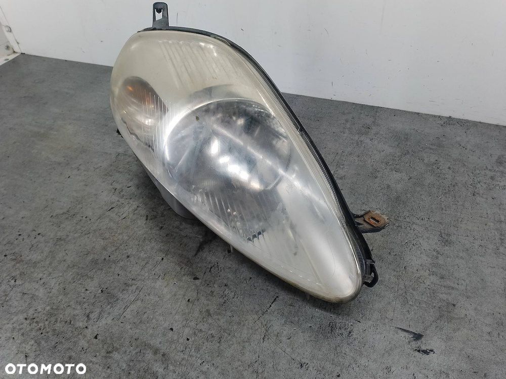 LAMPA PRZÓD PRAWA FIAT GRANDE PUNTO - 5