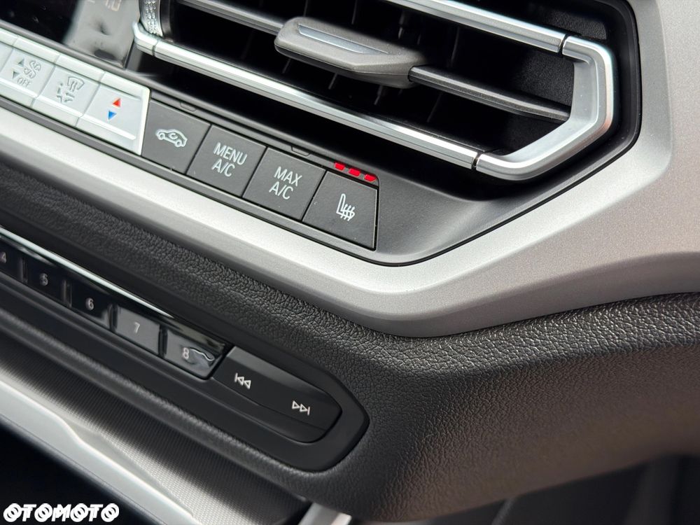 BMW Seria 3 320e Sport Line - 8