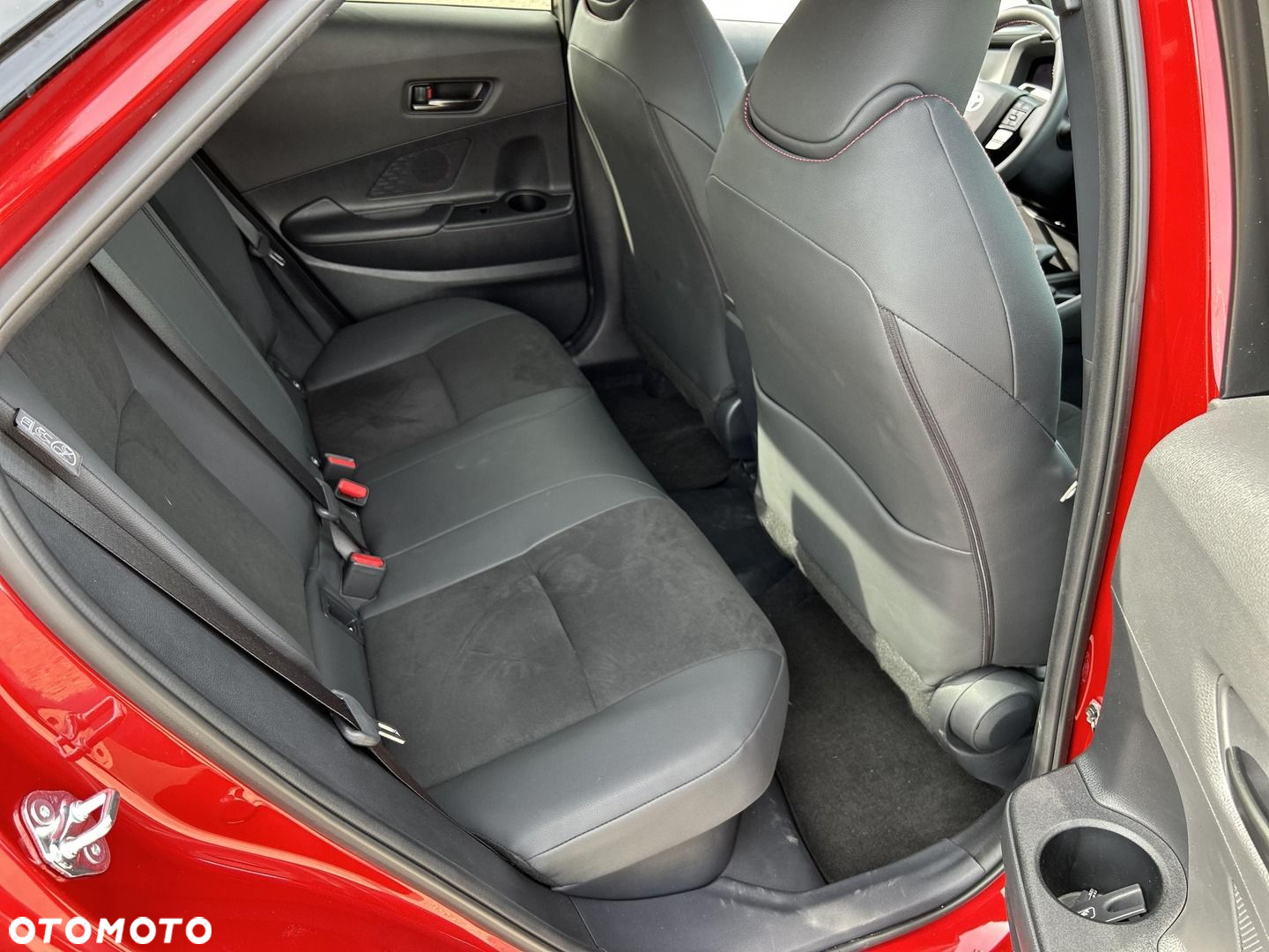 Toyota C-HR - 11