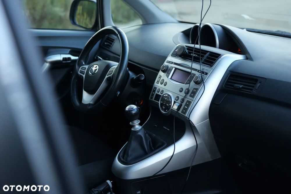 Toyota Verso 1.8 Sol EU5 7os - 6