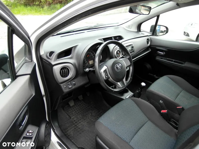 Toyota Yaris 1.0 Life - 24