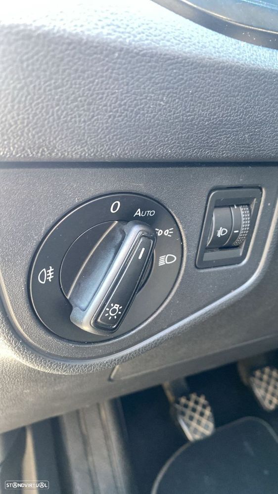 VW Polo 1.0 Trendline - 14