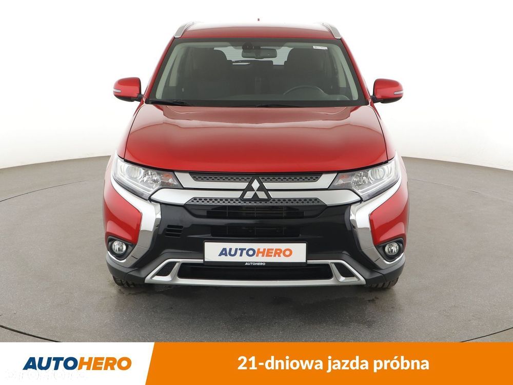 Mitsubishi Outlander - 9