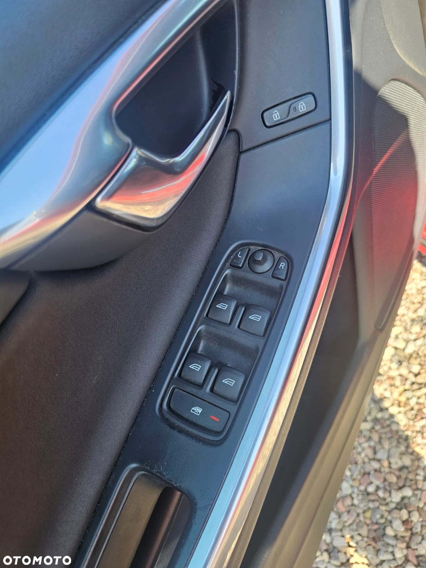 Volvo V60 D2 R-Design - 10